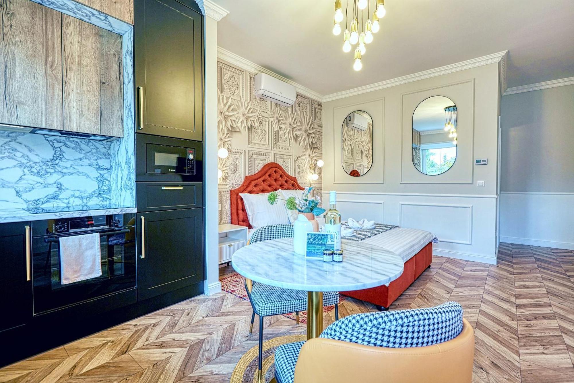 The Doors Luxury Apartment Mosonmagyaróvár Exterior foto